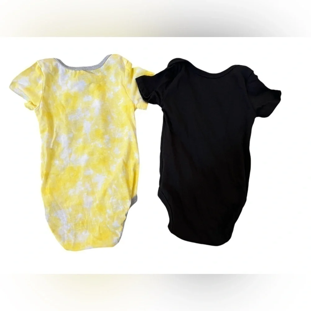 3 Batman size 18-24 months onesies DC comics black and yellow NWOT